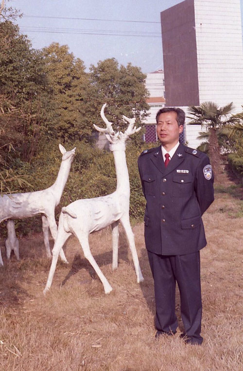 1534073045455128.jpg 陈勇.jpg