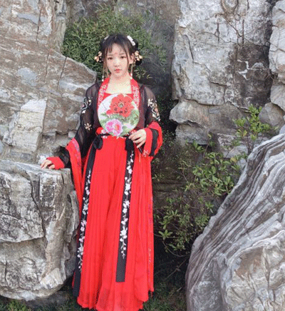1556681695256109.gif 近照.gif
