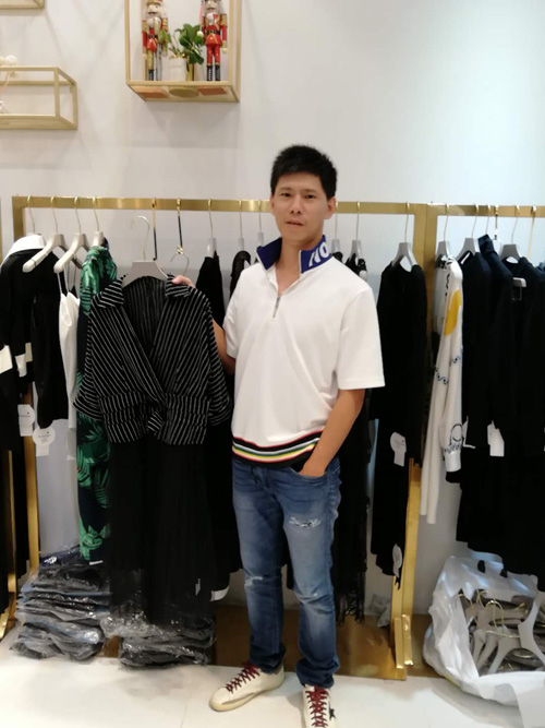 1538541216114958.jpg 黄正崟.jpg