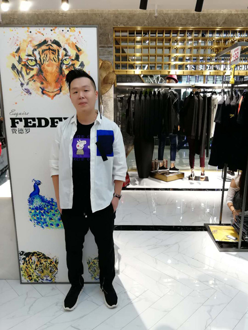 1538541264228394.jpg 张磊.jpg