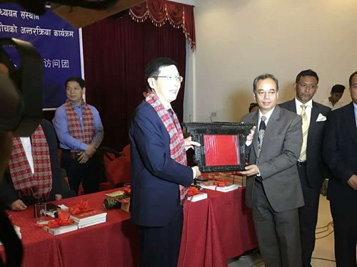 1527842654525359.jpg jpg互赠礼品.jpg
