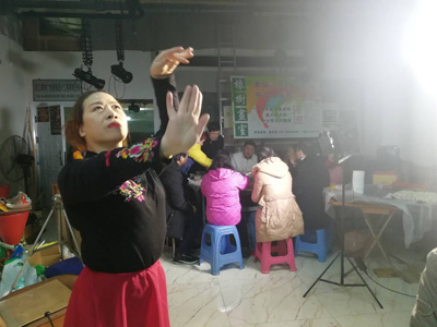 1550633775565036.jpg 单舞主持人.jpg