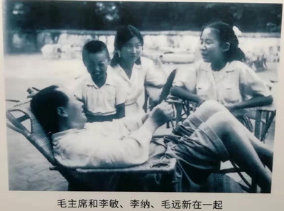 1551358625962677.jpg 毛和李毛远在一起.jpg