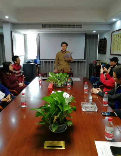 1571830680535104.jpg 李长胜朗诵++.jpg
