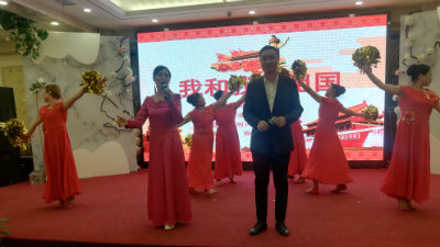 1574089734405841.jpg 歌唱我和我的祖国++.jpg