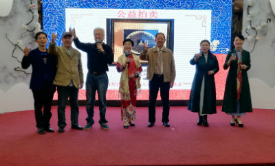 1574090344989133.jpg 杨建宣布孝亲宴正式开始++.jpg