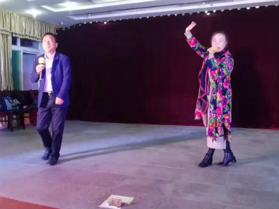 1574589398712509.jpg 江国斌与王唱++.jpg