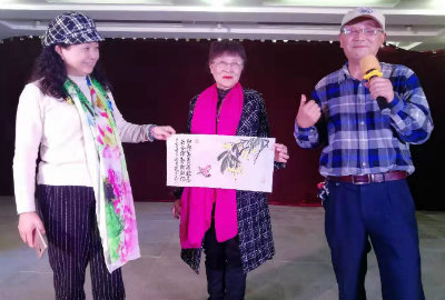 1574589772646963.jpg 奖品2++.jpg