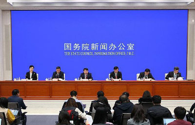 1576374960692107.jpg 罗文答记者问++.jpg