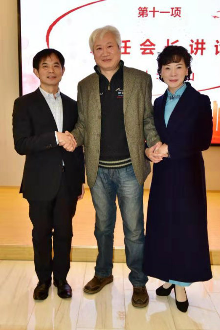 1576766372718934.jpg 杨与魏李握手++.jpg