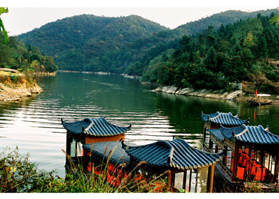 1554110213729159.jpg 天池.jpg