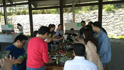 1557582260637556.jpg 包饺子.jpg
