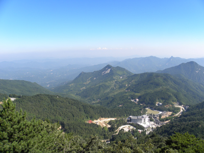 1559305498166561.jpg 薄刀峰山峰.jpg