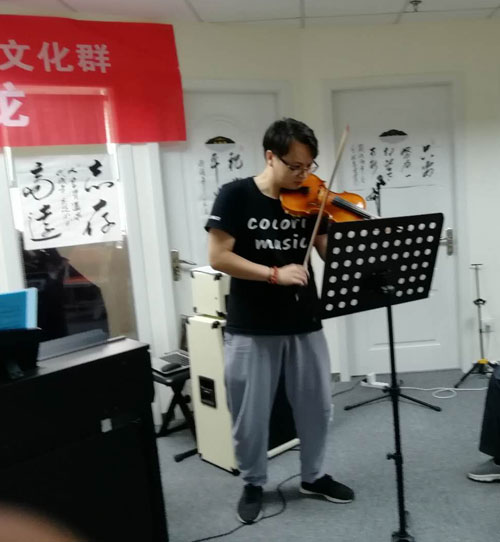 1530299592971438.jpg 小提琴独奏.jpg