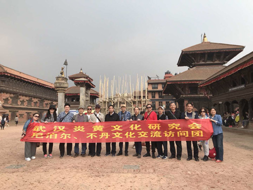 1528034478710185.jpg .jpg炎黄文化研究会留影.jpg