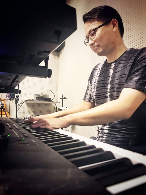 1528286541383323.jpg 图片1.jpg钢琴演奏.jpg