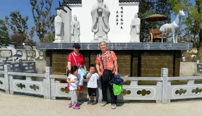 1567893742415926.jpg 熊文斌+.jpg