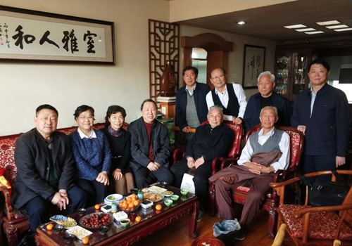 1528504412488550.jpg jpg恳谈会留影.jpg