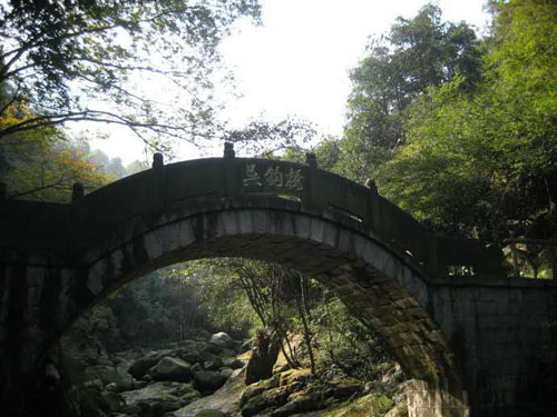 1535968053701931.jpg 拱桥.jpg