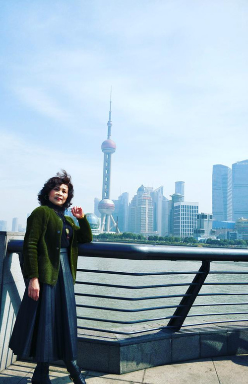 1539669696132318.jpg 东方电视塔留影.jpg