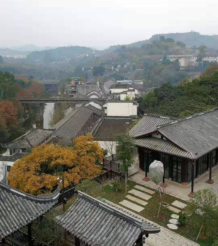 1577953405613722.jpg 白墙绿瓦+.jpg