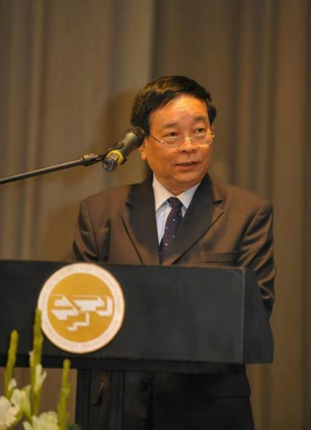1581350775360389.jpg 王宏甲近照.jpg