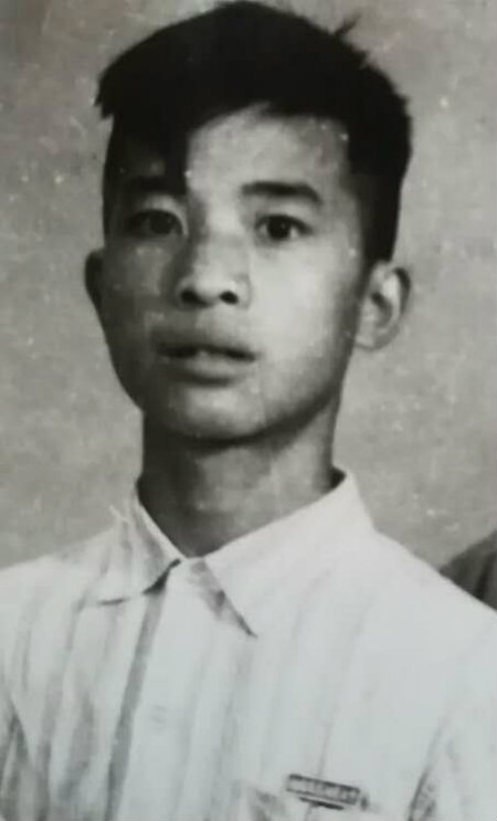 1585606737179488.jpg 帅照+.jpg