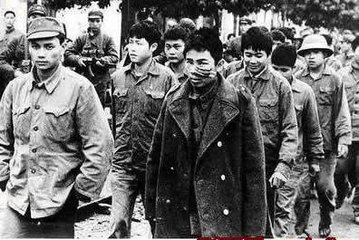 1638883824184589.jpg 92、中越谅山之战,我坦克部队冲入敌营.jpg
