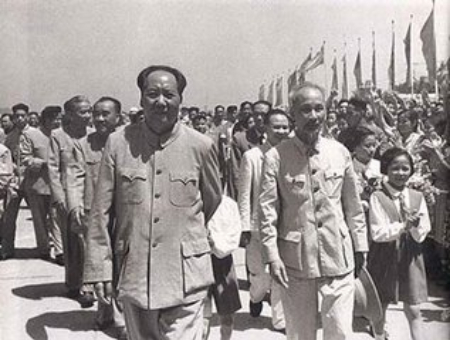 1641297321836607.jpg 59、六十年代,越南共产党主席胡志.jpg