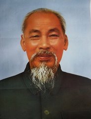 1642761238893998.jpg 47、此为当年越南胡志明主席的标准相,他作为国父已深深嵌入越南民众的心中.jpg