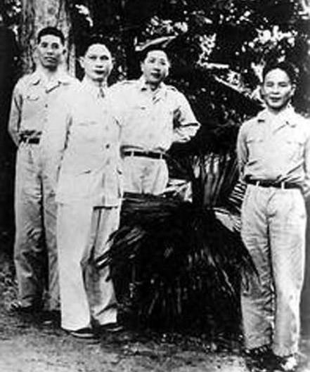 1644552826185675.jpg 38、1953年,越南奠边府战役中国顾问团:梅嘉生(左起)、邓逸凡、罗贵波在现场指挥作战.jpg