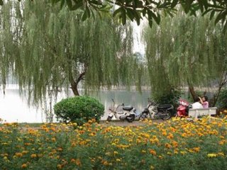 1646107743287742.jpg 16、河内的西湖,风烟里的安宁.jpg