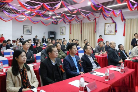 1669532370874567.jpg 华联科模型动物研究院开业仪式盛大.jpg