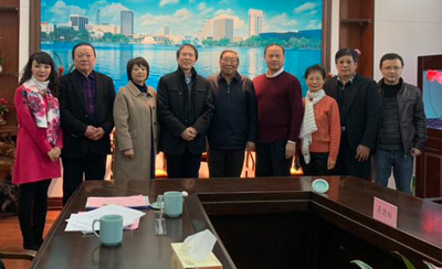1544698225890138.jpg 与会专家.jpg+.jpg