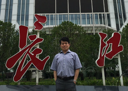 1587289982830557.jpg 罗建华近照.jpg