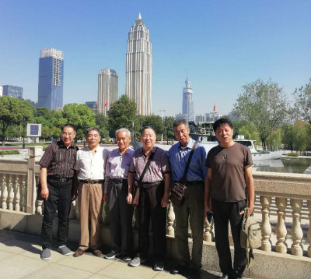 1590052906643337.jpg 江滩留影.jpg